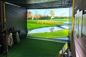 大阪堺市のゴルフバー「堺天神 STANCE」様に弊社ゴルフシミュレーター「JoyGolf Smart+」を設置いたしました！