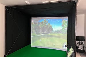 都内の企業様に福利厚生の一環として弊社ゴルフシミュレーター「JoyGolf Smart+」を設置いたしました！