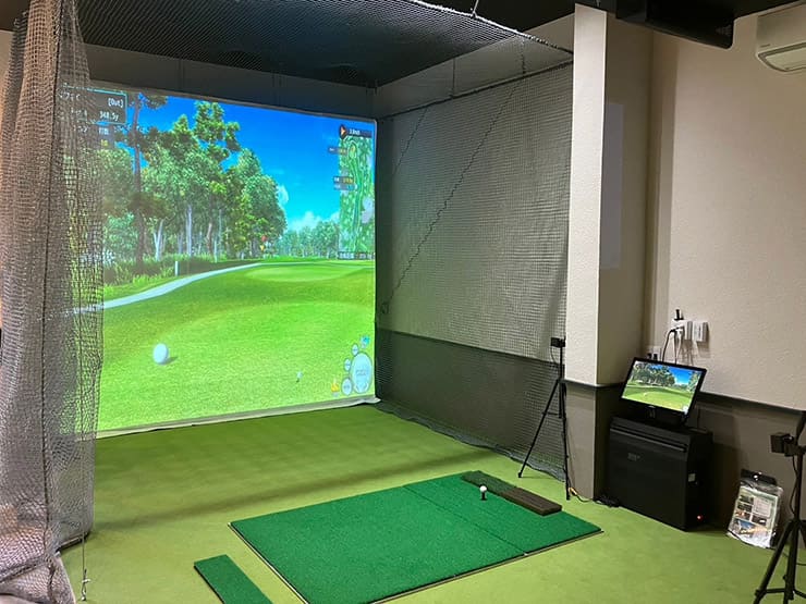 ゴルフランド社製シミュレーションゴルフ「JoyGolf Smart+」を設置